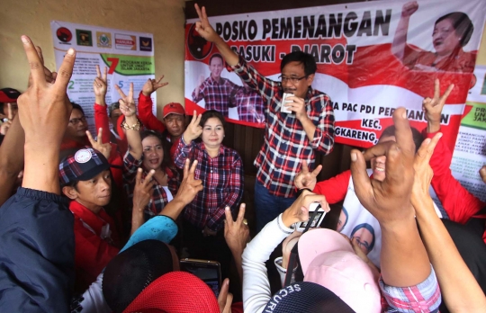 Antusiasme warga sambut Djarot blusukan di Cengkareng