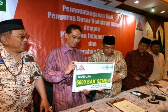 Semen Indonesia serahkan bantuan 5.000 sak ke PBNU