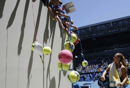 Kegilaan fans berebut tanda tangan bintang tenis dunia di Australia