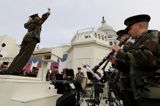 Intip persiapan & gladi resik jelang pelantikan Trump di U.S Capitol