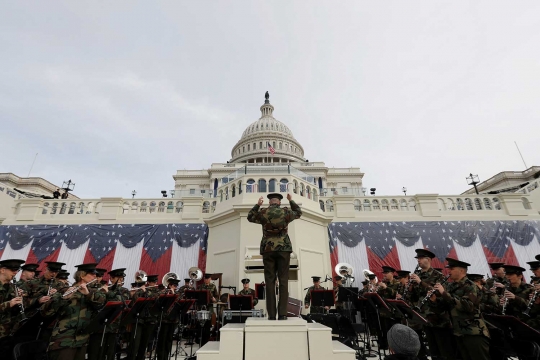 Intip persiapan & gladi resik jelang pelantikan Trump di U.S Capitol