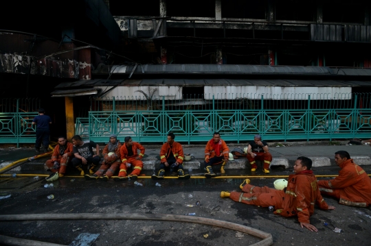 Pantang pulang sebelum padam, 36 jam bertarung dengan si jago merah