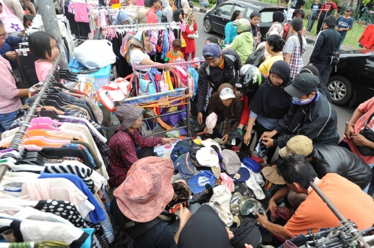 Pascakebakaran hebat, pedagang Pasar Senen mulai jualan lagi