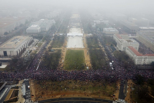 Penampakan jutaan warga AS tolak Trump jadi presiden