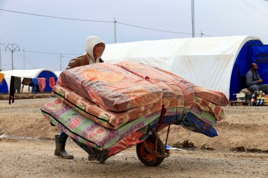 Warga Mosul berkemas tinggalkan kamp pengungsian Khazer