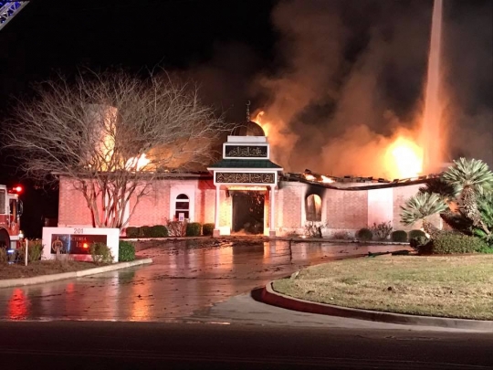 Begini kondisi Masjid Islamic Center di Texas saat terbakar