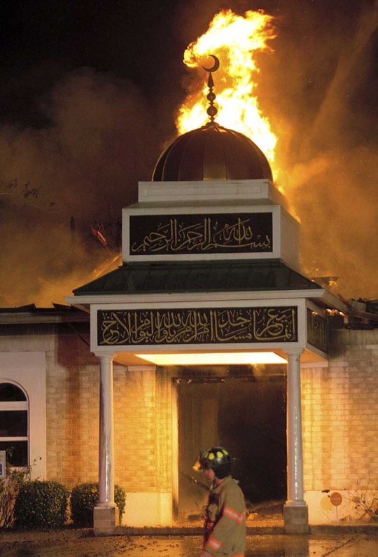 Begini kondisi Masjid Islamic Center di Texas saat terbakar