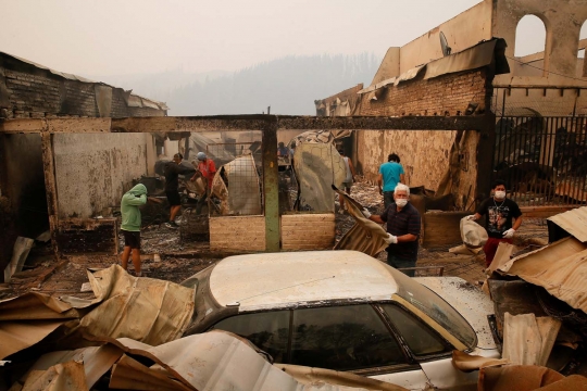 Yang tersisa dari kebakaran hutan terparah Chile