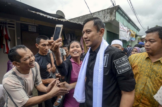 Antusiasme warga sambut kampanye Agus Yudhoyono di Cidodol