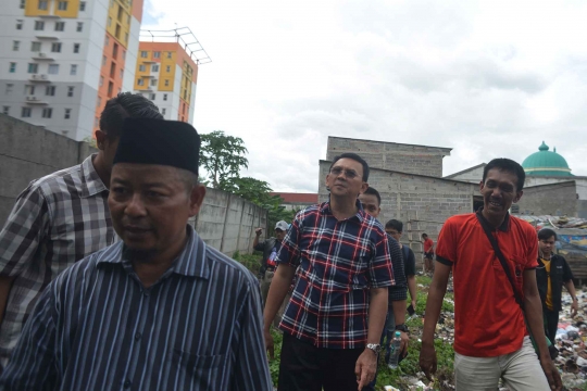 Kampanye ke Kampung Pengarengan, Ahok dengarkan keluhan wong cilik