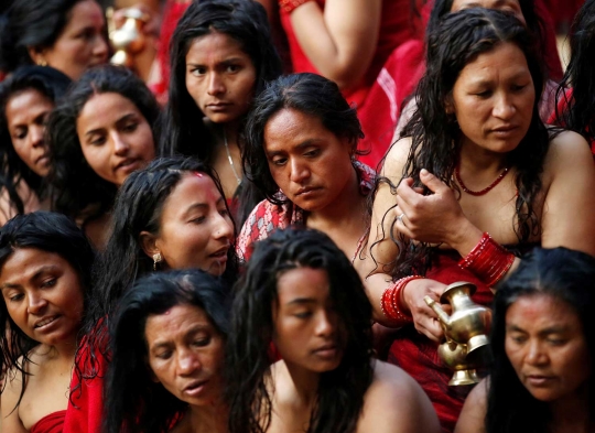 Intip ritual wanita Hindu mencari jodoh di hutan pedalaman Nepal