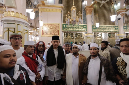 Intip kegiatan Agus Yudhoyono jalani umrah dengan ulama