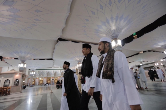 Intip kegiatan Agus Yudhoyono jalani umrah dengan ulama