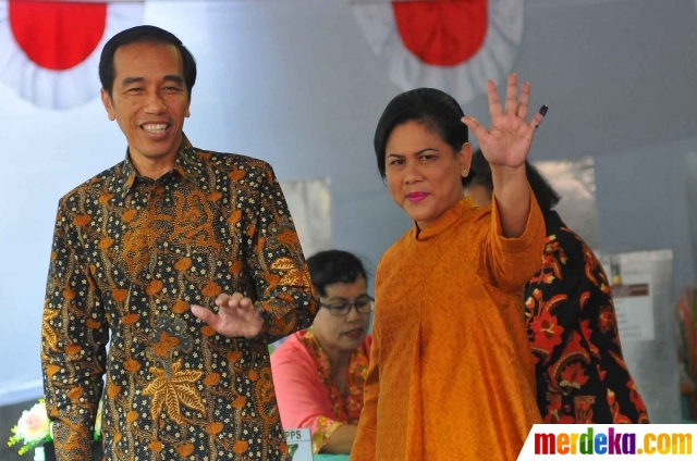  model  baju  batik  ibu  ani yudhoyono 100 gambar model  baju  