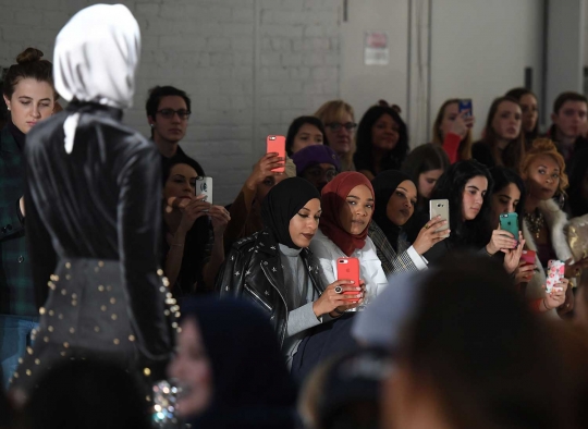 Busana muslim karya anak bangsa meriahkan New York Fashion Week