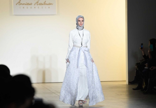 Busana muslim karya anak bangsa meriahkan New York Fashion Week