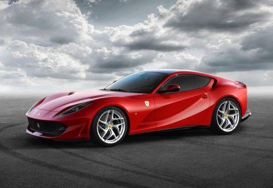 Begini sangarnya penampakan Ferrari 812 Superfast, mantap!