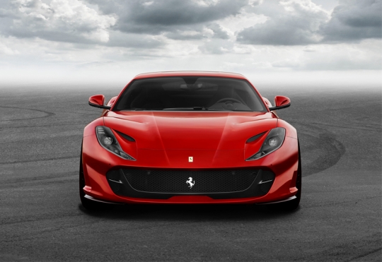 Begini sangarnya penampakan Ferrari 812 Superfast, mantap!