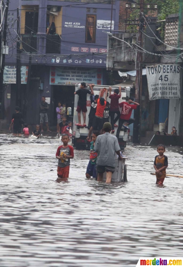 Foto : Beginilah Kemang Utara usai diguyur hujan dari pagi 
