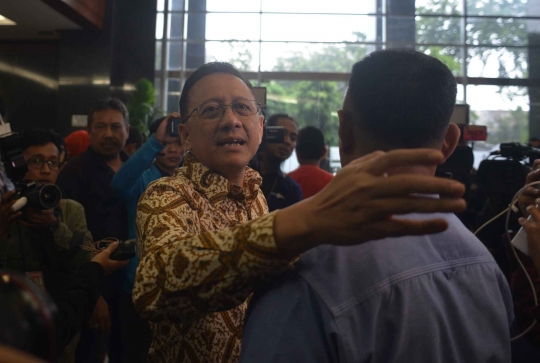 Ekspresi pasrah Irman Gusman saat divonis 4,5 tahun bui