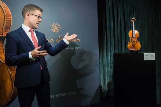 Biola terlangka tahun 1684 ini akan dilelang Rp 32,5 M