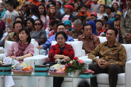 Megawati dampingi Ahok resmikan RPTRA Kalijodo