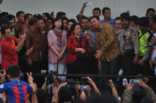 Megawati dampingi Ahok resmikan RPTRA Kalijodo