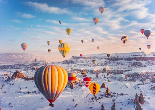 Menikmati pesta balon udara & keunikan 'planet alien' di Kapadokia