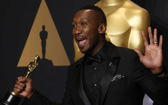 Mahershala Ali jadi aktor muslim pertama meraih Piala Oscar