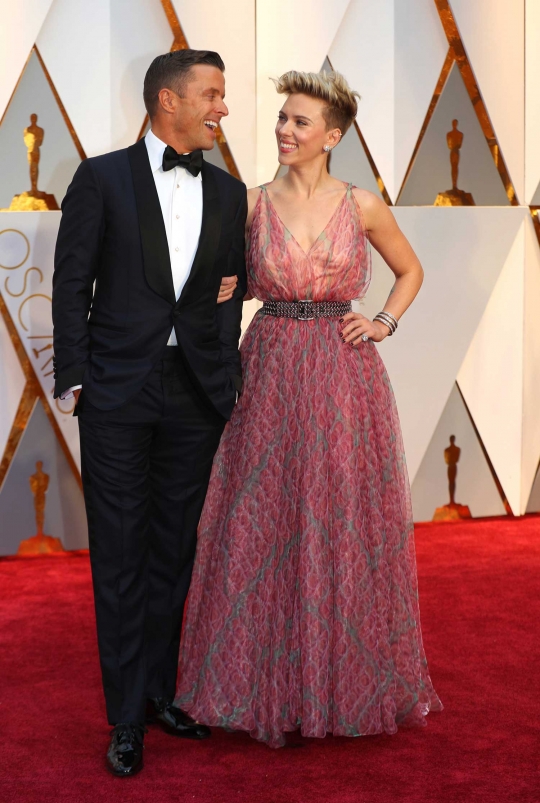 Pasangan aktor dan aktris yang tampil mesra di Oscar 2017
