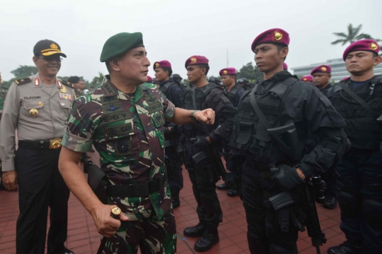 Pangkostrad tinjau pasukan pengamanan Raja Arab dan KTT IORA