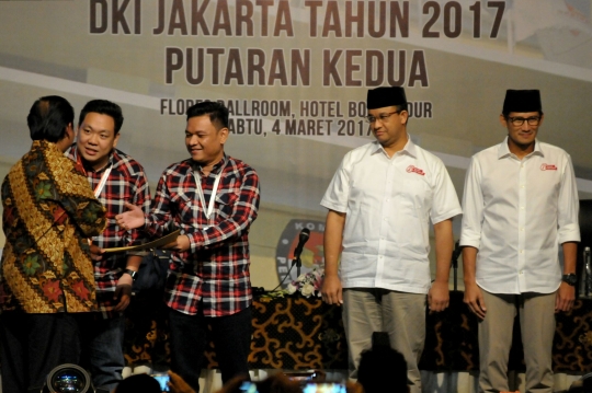 Suasana rapat pleno Pilkada DKI putaran ke-2 tanpa Ahok-Djarot