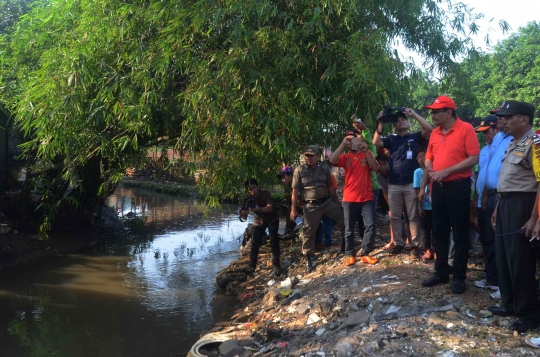 Blusukan ke Jati Padang, Djarot diminta warga buatkan embung & RPTRA