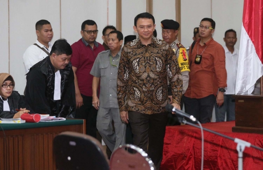 Ahok jalani sidang ke-13 kasus penistaan agama