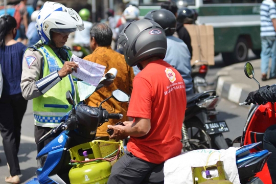 Puluhan pengendara sepeda motor terjaring Operasi Simpatik Jaya