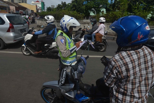 Puluhan pengendara sepeda motor terjaring Operasi Simpatik Jaya