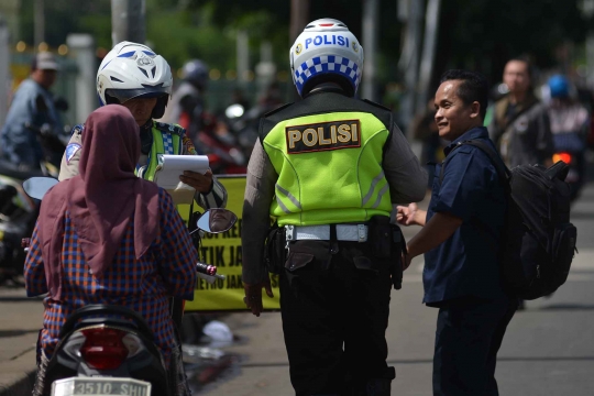 Puluhan pengendara sepeda motor terjaring Operasi Simpatik Jaya