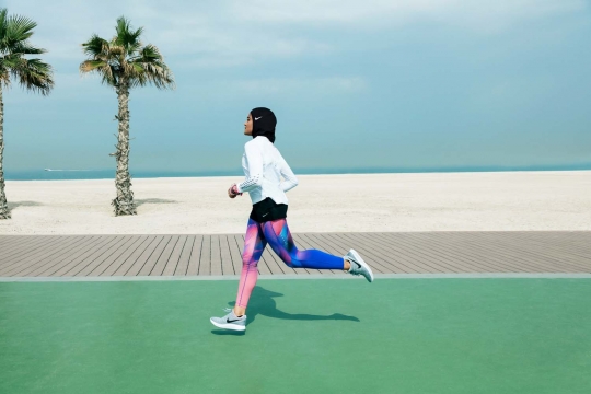 Ini hijab untuk atlet muslim buatan Nike