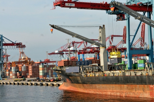 Memantau pemangkasan dwelling time di Pelabuhan Tanjung Priok