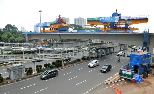 Perkembangan proyek simpang susun Semanggi