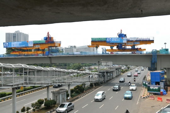 Perkembangan proyek simpang susun Semanggi