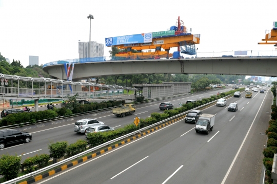 Perkembangan proyek simpang susun Semanggi