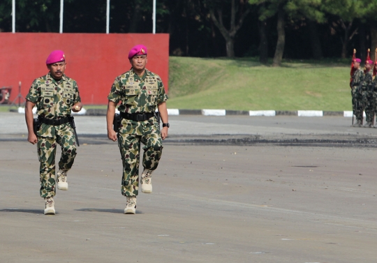 Kasal pimpin sertijab Komandan Korps Marinir