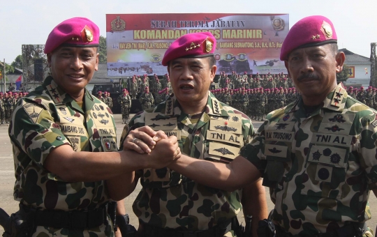 Kasal pimpin sertijab Komandan Korps Marinir