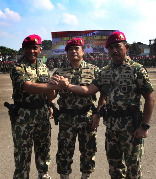 Kasal pimpin sertijab Komandan Korps Marinir