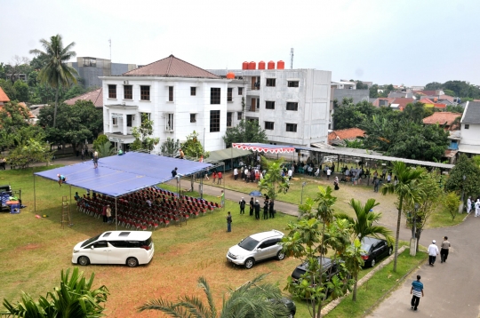 Persiapan pemakaman KH Hasyim Muzadi