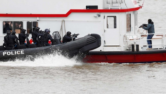 Aksi pasukan polisi London lumpuhkan teroris di kapal pesiar