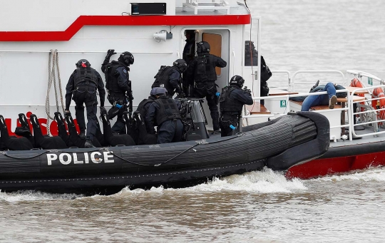 Aksi pasukan polisi London lumpuhkan teroris di kapal pesiar