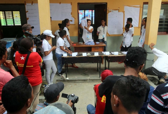 Antusiasme warga Timor Leste mengantre pilih Presiden baru