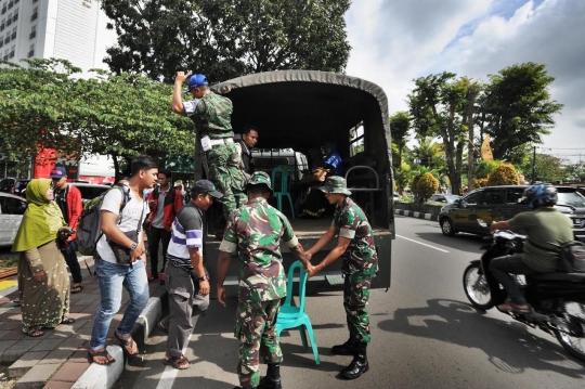 Aksi heroik TNI AD di tengah mogok massal angkot Bogor